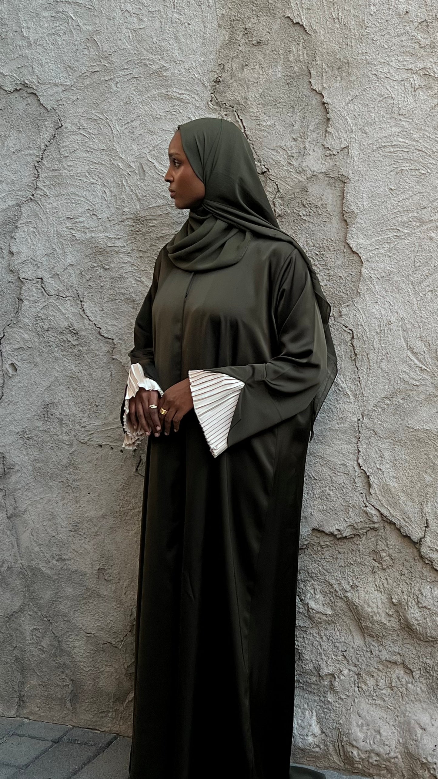 Green Pleated Satin Abaya (PRE-ORDER)