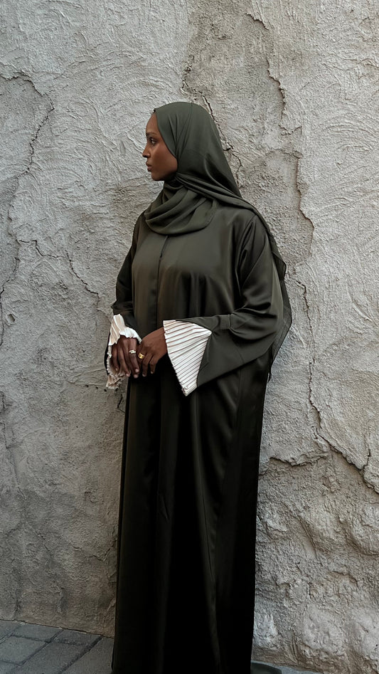 Green Pleated Satin Abaya (PRE-ORDER)